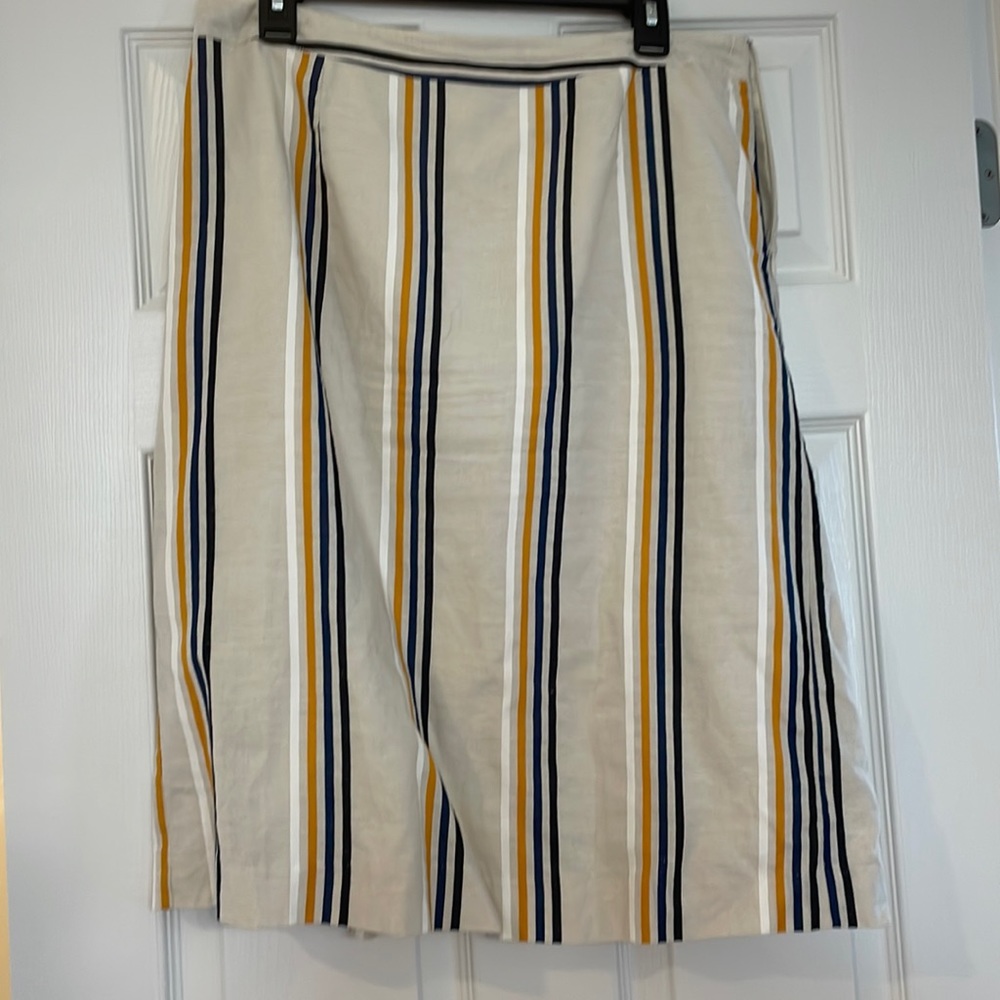 Mido skirt with white, yellow, navy blue and black strips